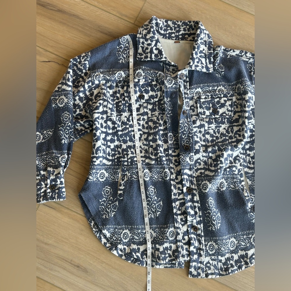Free People Shacket - Picture 4 of 8